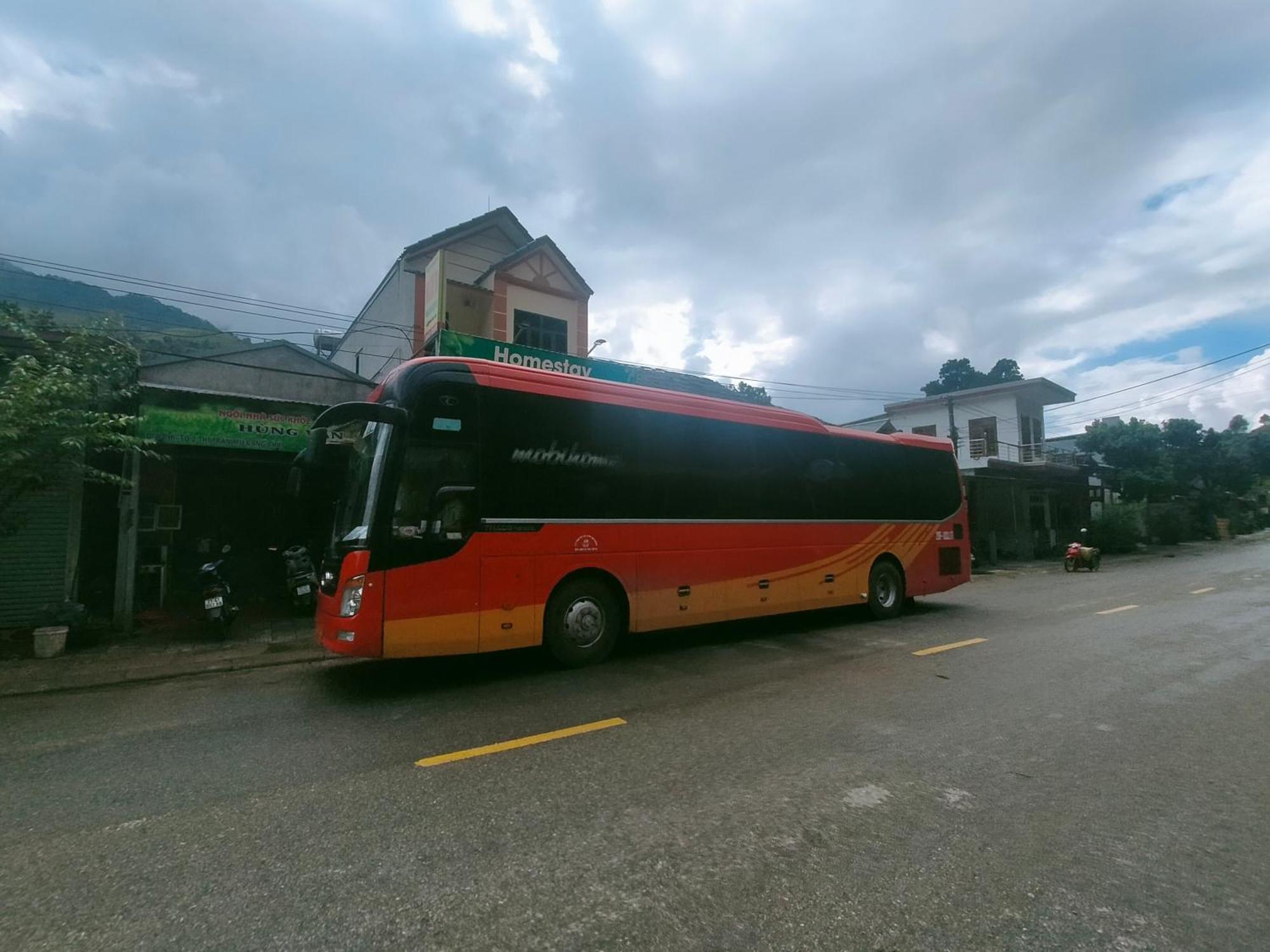 Hoa Son Tra Hotel Mu Cang Chai Exterior photo